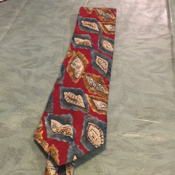 Oscar DeLa Renta Men’s Silk Tie NWOT Red Gold Blue A true statement of success - Picture 6 of 6